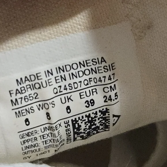 Converse All Star Low Chuck Taylor Canvas Sneakers - Picture 10 of 10